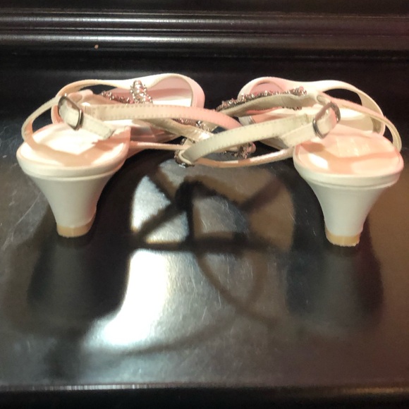 David's Bridal White Sandals with Silver Accents - Picture 5 of 9